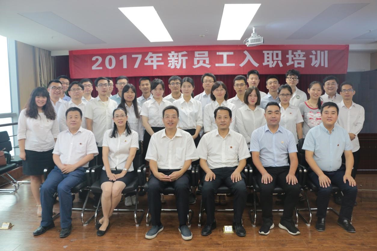 唯有青年多壯志，敢與產投共發展