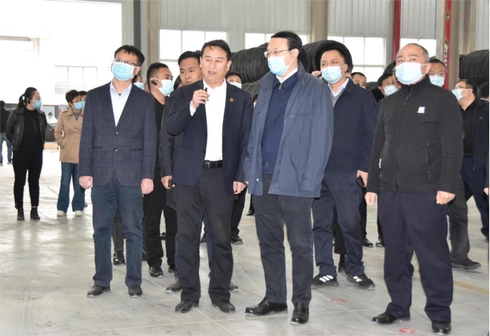銅川市委常委、副市長劉浩一行到陜建裝配智造公司第二廠區調研指導工作